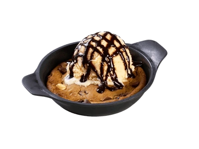 TRIPLE CHOCOLATE CHIP COOKIE SKILLET